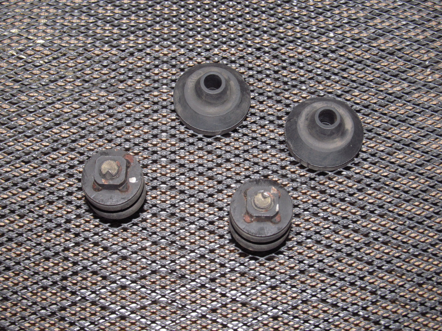 97 98 99 Mitsubishi Eclipse OEM A/C Condenser Mounting Bushing Set