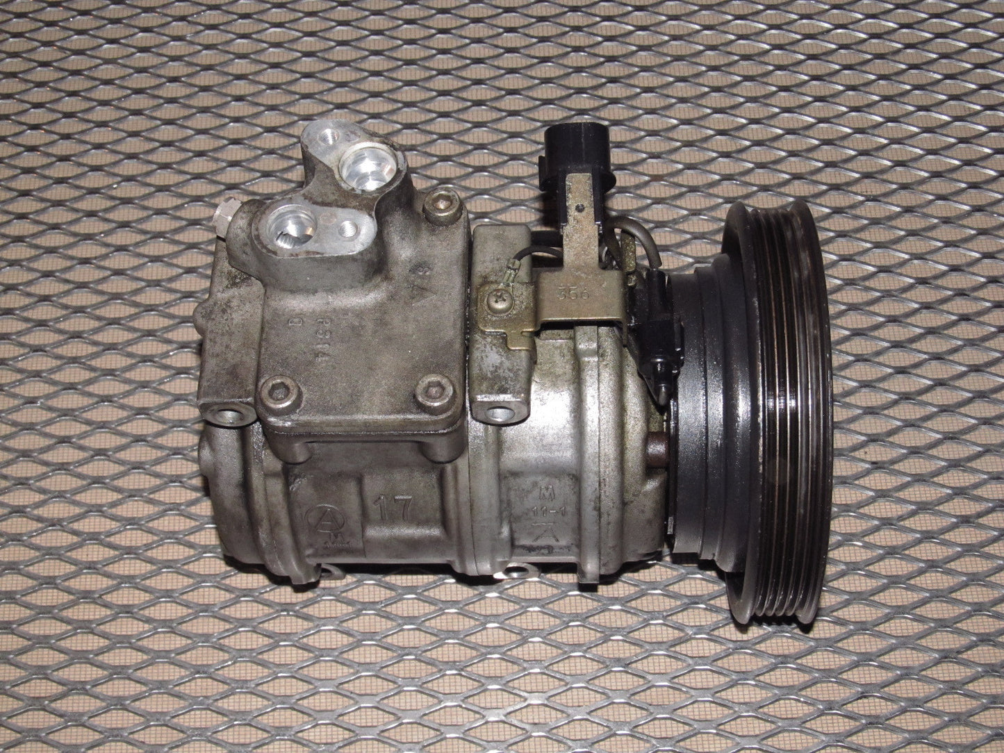 97 98 99 Mitsubishi Eclipse OEM A/C Compressor & Clutch - NA 2.0L