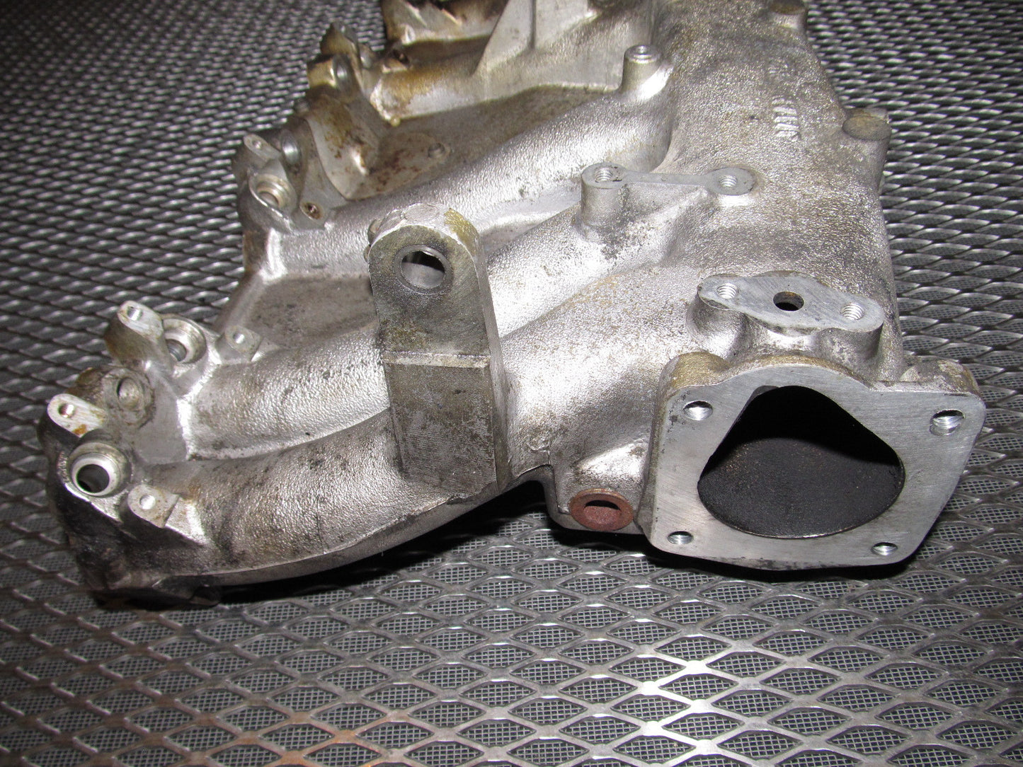 81 82 83 Datsun 280zx OEM L28E Intake Manifold